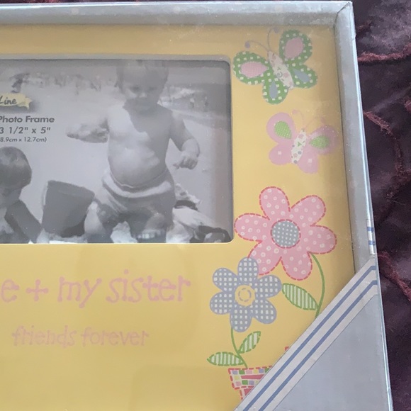 🆕 “Me & My Sister” Picture Frame - Picture 4 of 4
